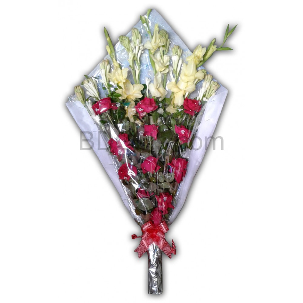 Roses and rojonigonda in bouquet