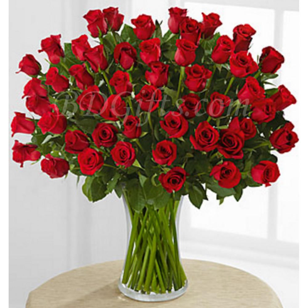 50 pcs red roses in vase