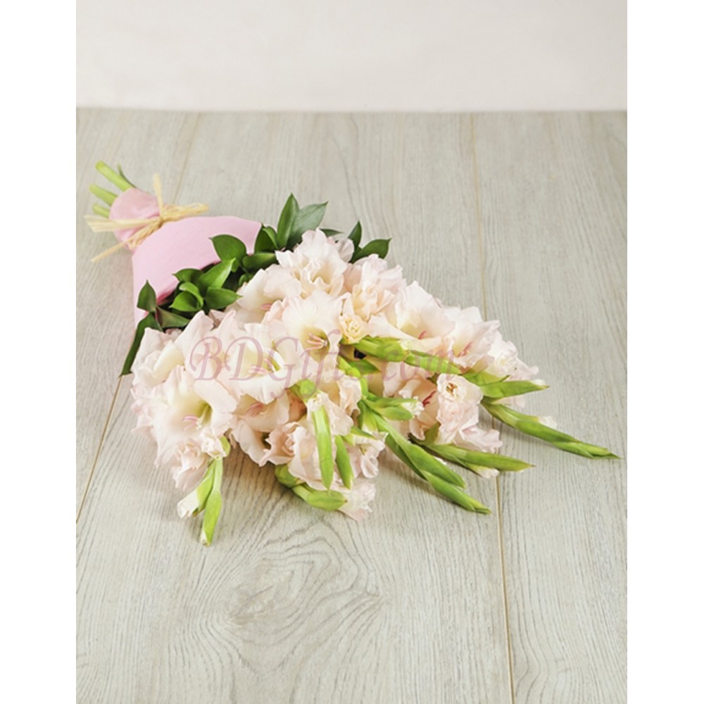 10 pcs white gladiolus in bouquet