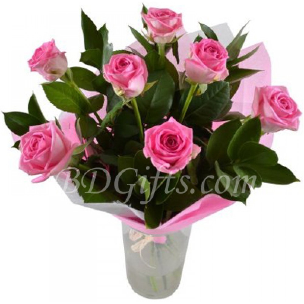 7 pcs pink roses in a bouquet