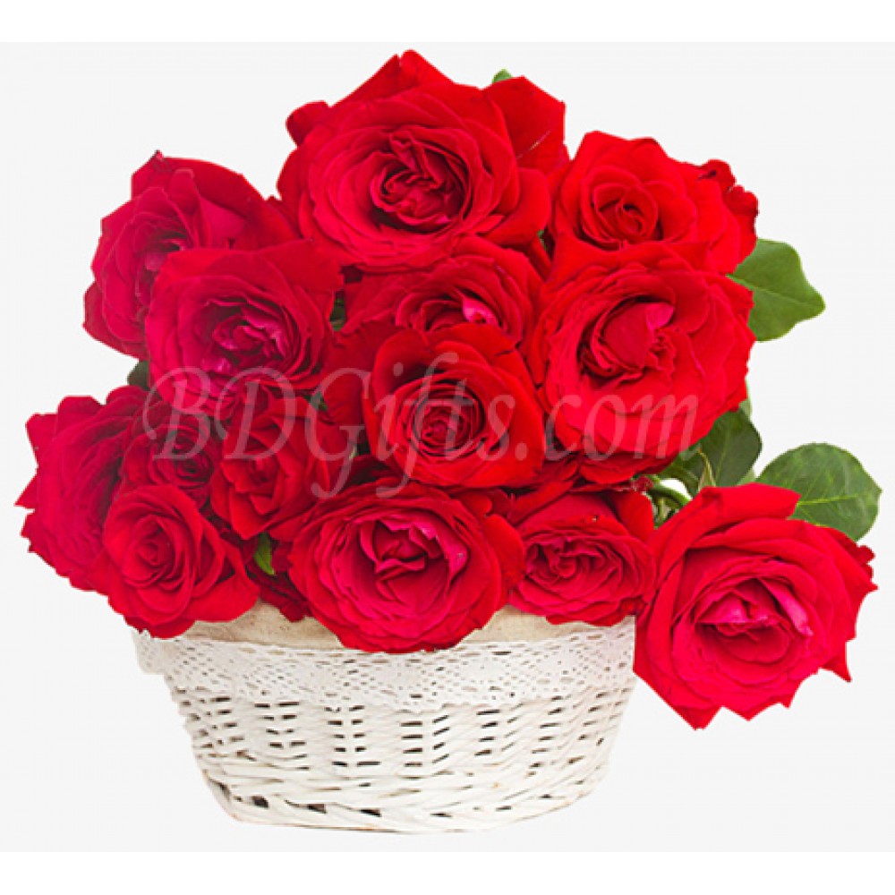 15 pcs red roses in basket