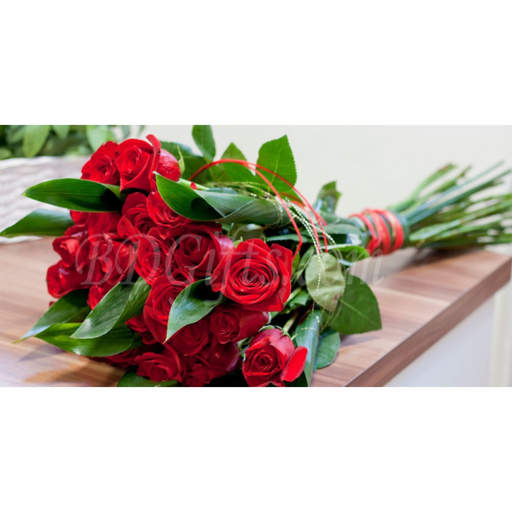 20 pcs red roses in bouquet