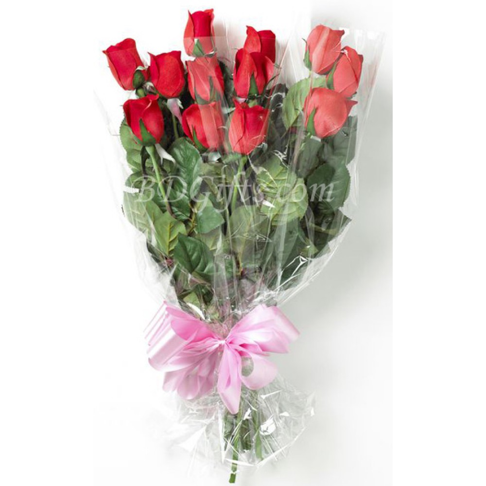 12 pcs fresh red roses in bouquet