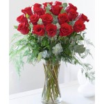 18 pcs red roses in vase