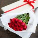 1 Dozen red roses in a box