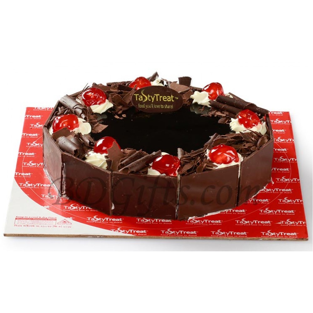 (06) Half Kg Black forest round cake