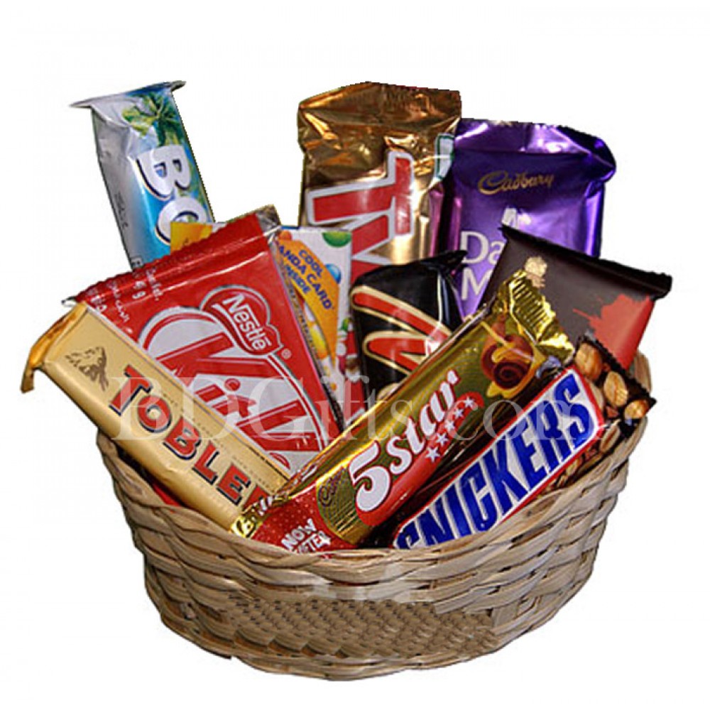 Nicely mix chocolate in basket