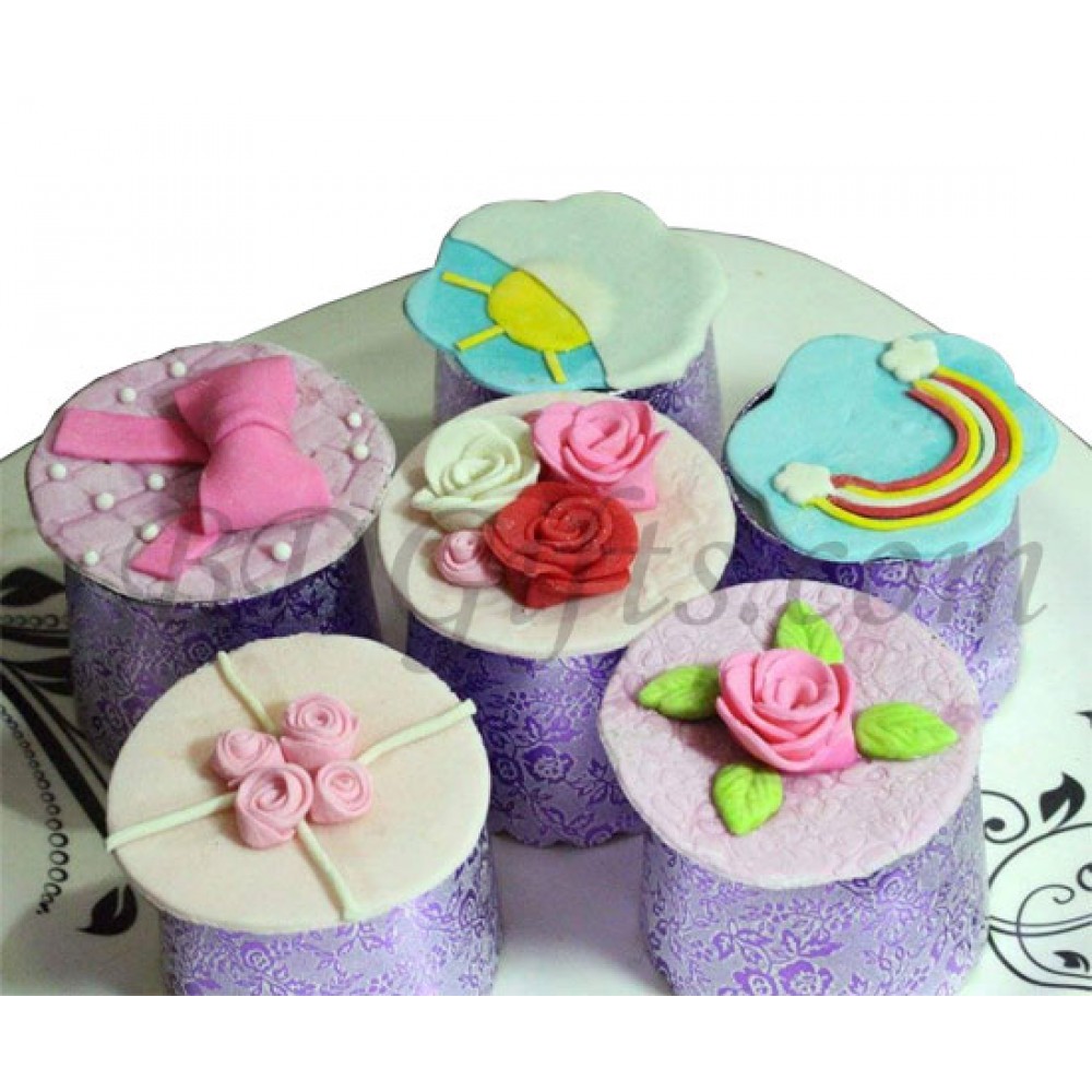 Rose cup cake