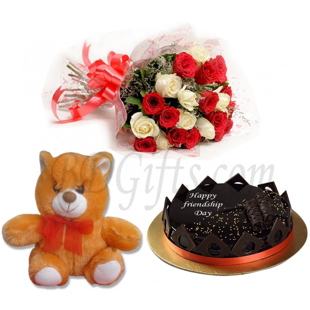 Cake with bear and mix roses