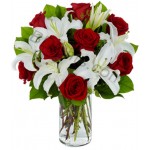 Fresh and pure mix flowers in vase
