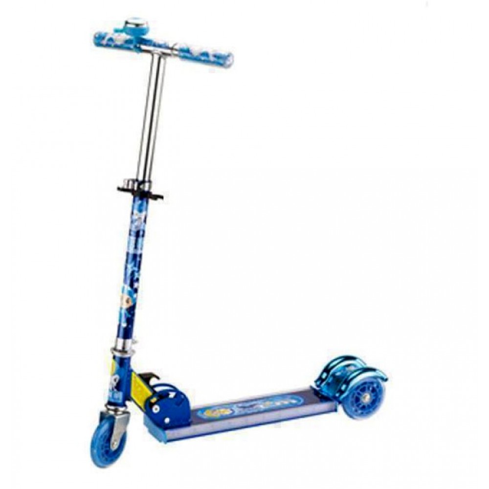 Boy's kick scooter